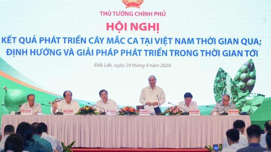 Thủ tướng Nguyễn Xuân Phúc nêu hàng loạt vấn đề về trồng và tiêu thụ mắc ca
