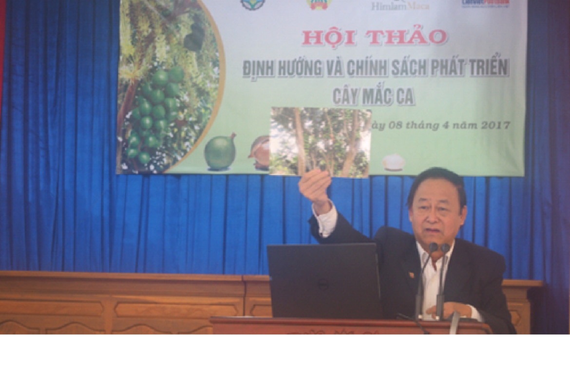 Chuyen-gia-Nguyen-Lan-Hung-tai-hoi-thao-mac-ca-08042017.png
